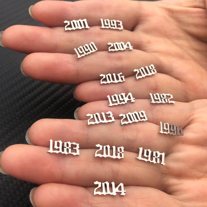 Tiny Year Number Stainless Ste - Men'S Fashion Year 2000 recension och pris
