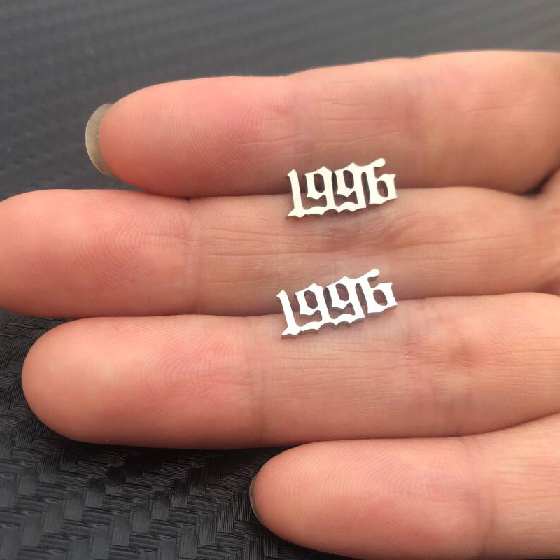 Tiny Year Number Stainless Ste - Men'S Fashion Year 2000 recension och pris